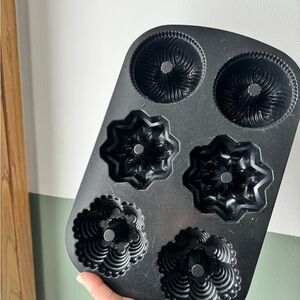 Nordicware Black Bundt Cake Pan with Six Molds